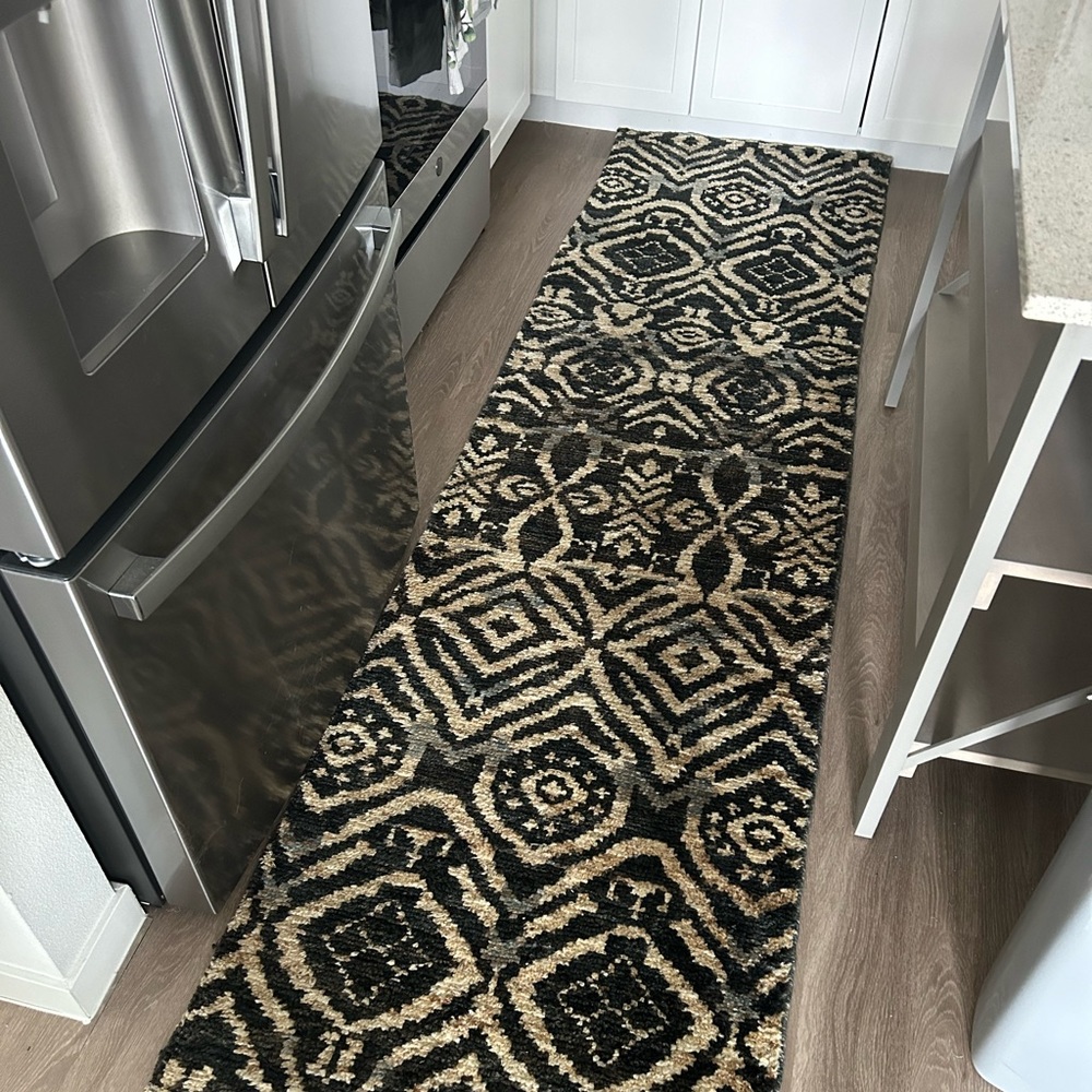 Runner Rug - Picture 2 of 3